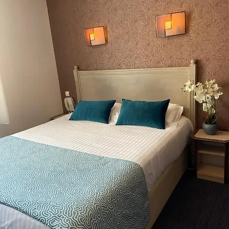 Calme Des Pins & Hotel 3*