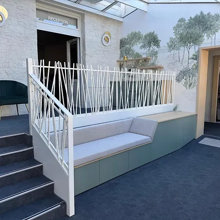 Hotel Calme Des Pins &