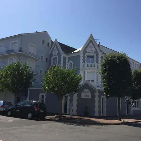 Calme Des Pins & Hotel 3*