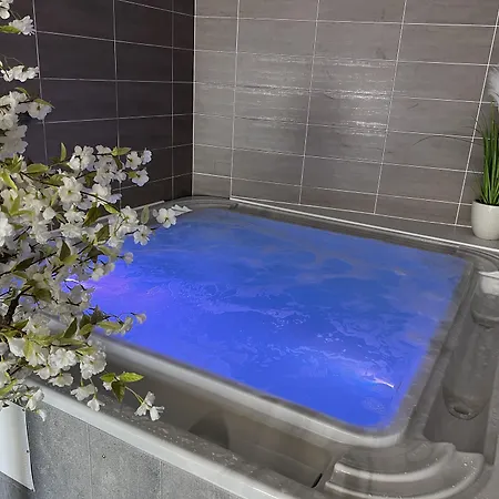 Hotel Calme Des Pins&spa 3*