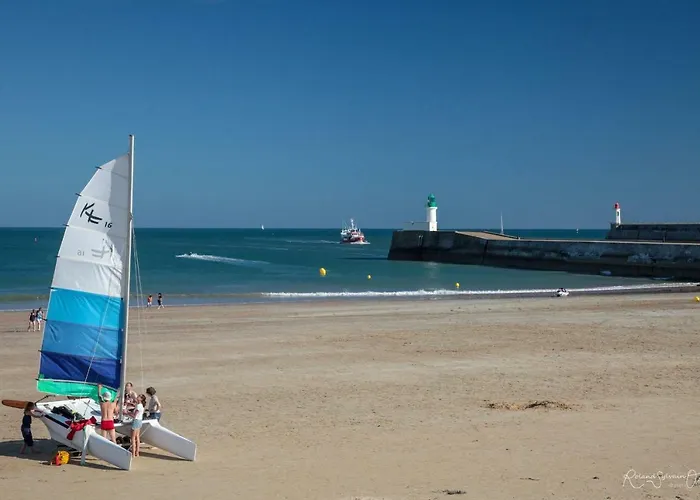 호텔 Calme Des Pins & 3*